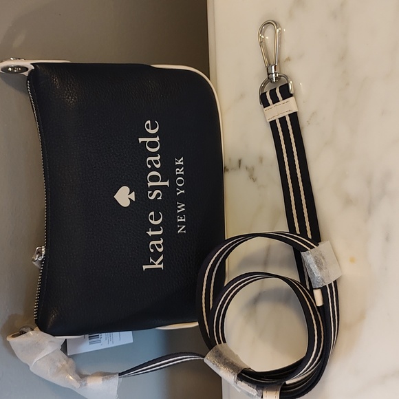 Stunningly beautiful Kate Spade crossbody. NWT - Picture 1 of 8